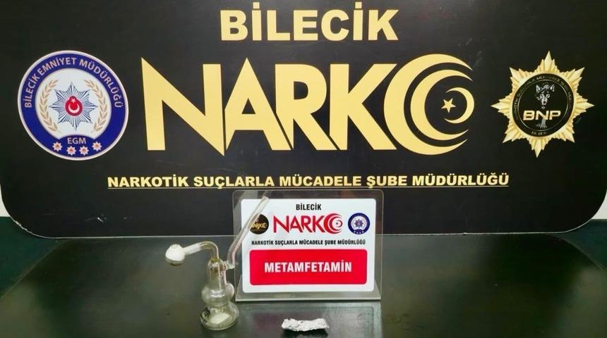 Bilecik&rsquo;te uyuşturucu operasyonu: 2 kişi yakalandı