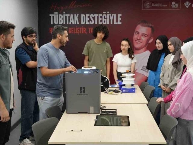 KB&Uuml;&rsquo;de lise &ouml;ğrencileri dijital &uuml;retim ve yapay zeka eğitimi alıyor