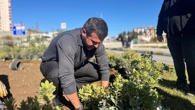 Karabük’te yeşil alanlar 18 binden fazla fidanla güçleniyor