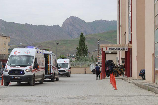 Hakkari'de üs bölgesine PKK saldırısı: 1 şehit, 4 yaralı