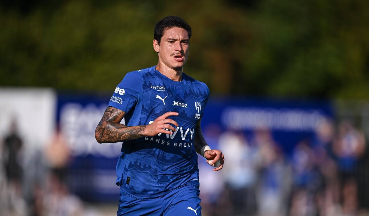 Süper Lig devi Darwin Nunez i İstanbul a getiriyor! 2