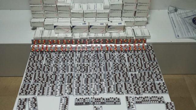 Samsun ve Antalya'da 24 bin 304 kapsul uyuşturucu hap ele geçirildi