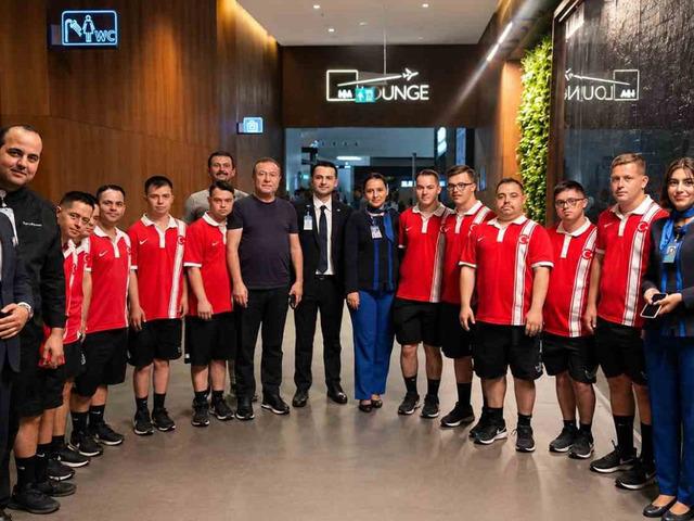 Down Futsal Milli Takımı&rsquo;nın Genuine Cup i&ccedil;in yolculuğu başladı