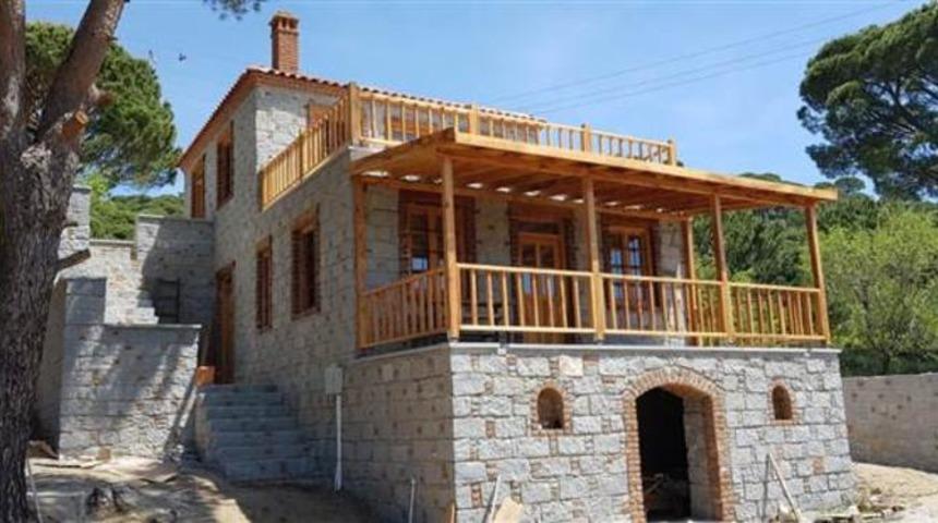 Prof. Dr. İlber Ortaylı köye yerleşti