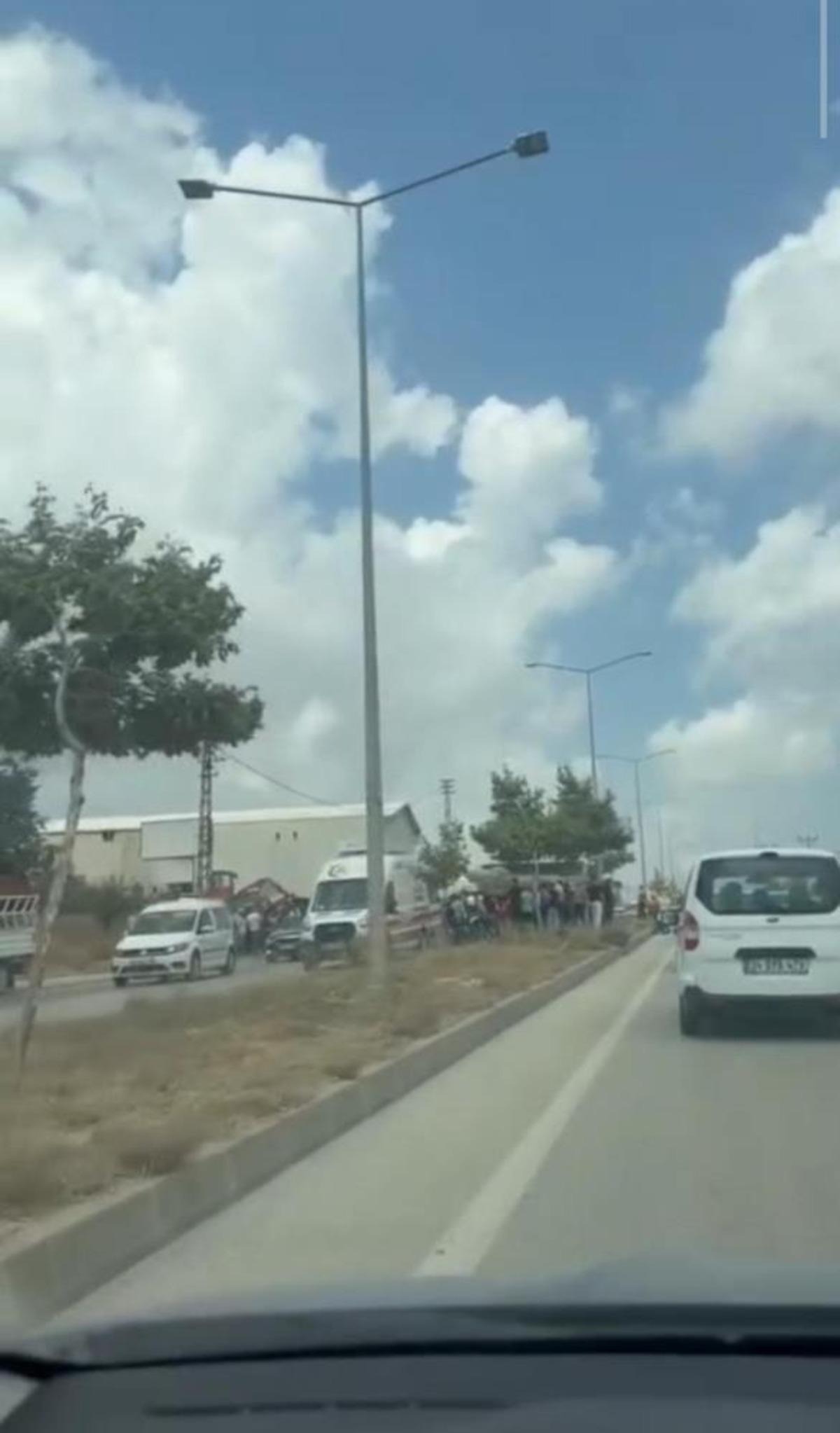 Taziyeye gitmek isterken otomobilin &ccedil;arptığı yaşlı kadın hayatını kaybetti 1
