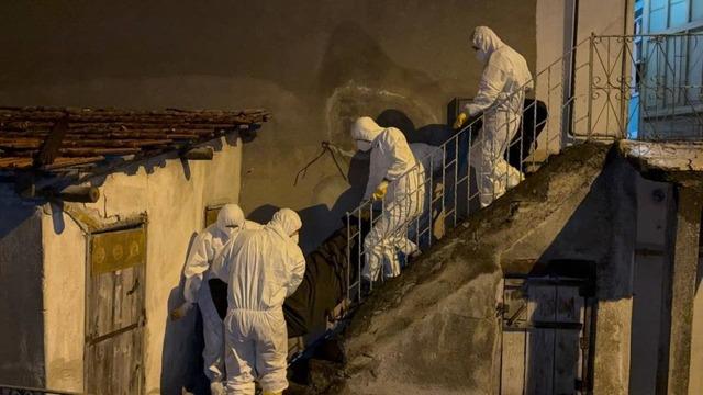 Ağır koku acı gerçeği ortaya çıkardı: 73 yaşındaki adam evinde ölü bulundu