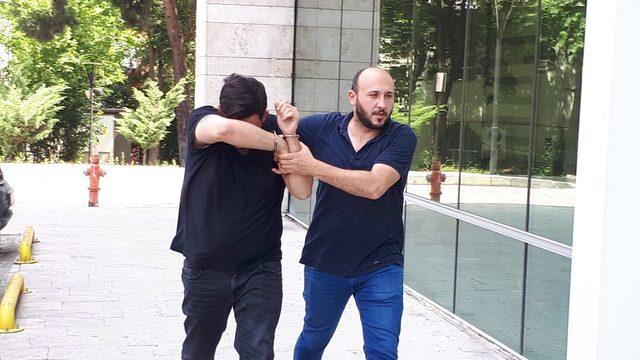 Samsun ve Antalya'da 24 bin 304 kapsul uyuşturucu hap ele geçirildi (2)