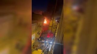 Küçükçekmece’de metruk binada yangın paniği