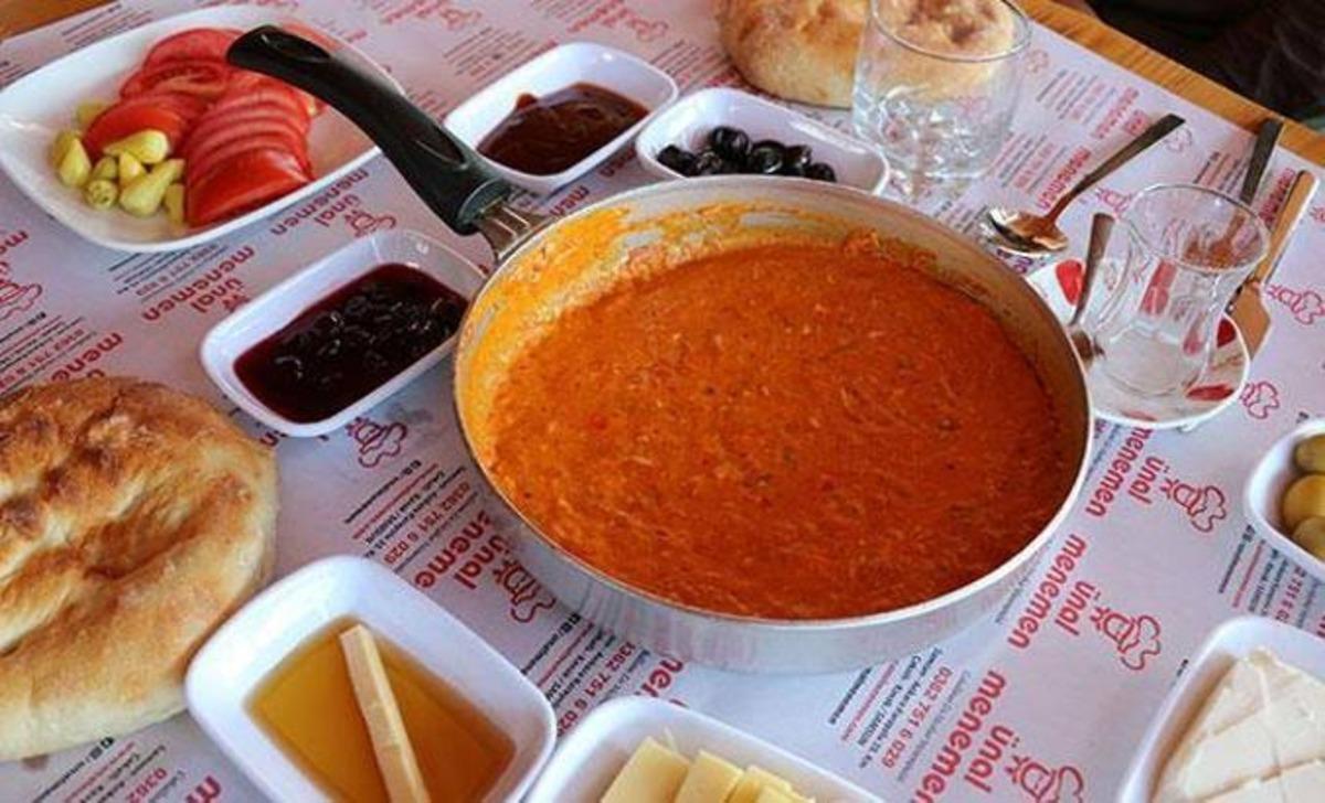 Kamyon şoförü istediği için yapmıştı: Bir mahallenin adı oldu! Yemek için akın ediyorlar 1