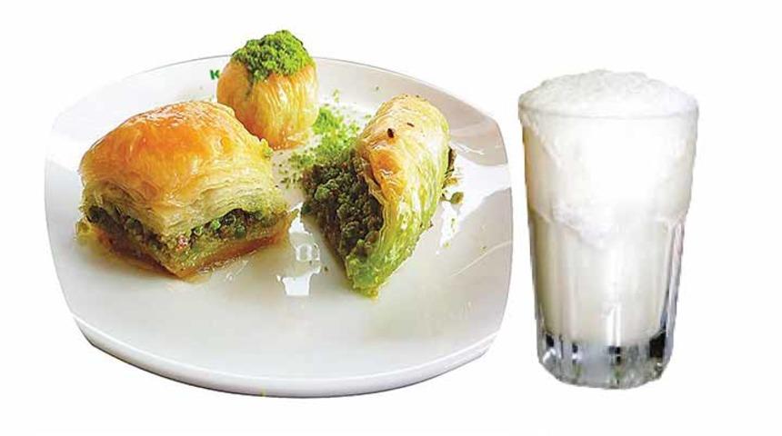 Baklava yedikten sonra neden tarçınlı süt içmelisiniz?
