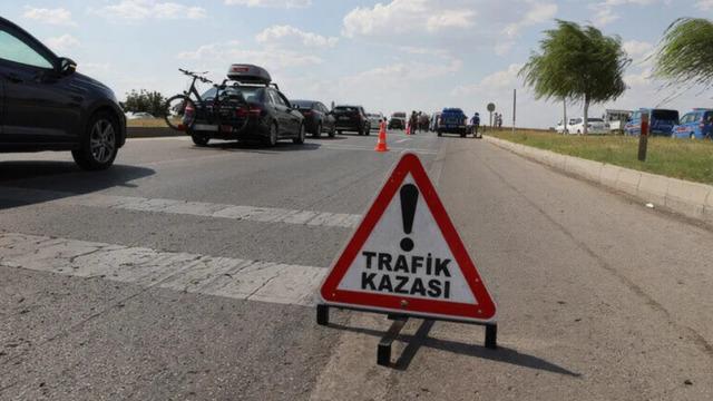 Son dakika | Biri hamile! Antalya'da 7 kişili araç uçuruma yuvarlandı: 5 ölü, 2 yaralı
