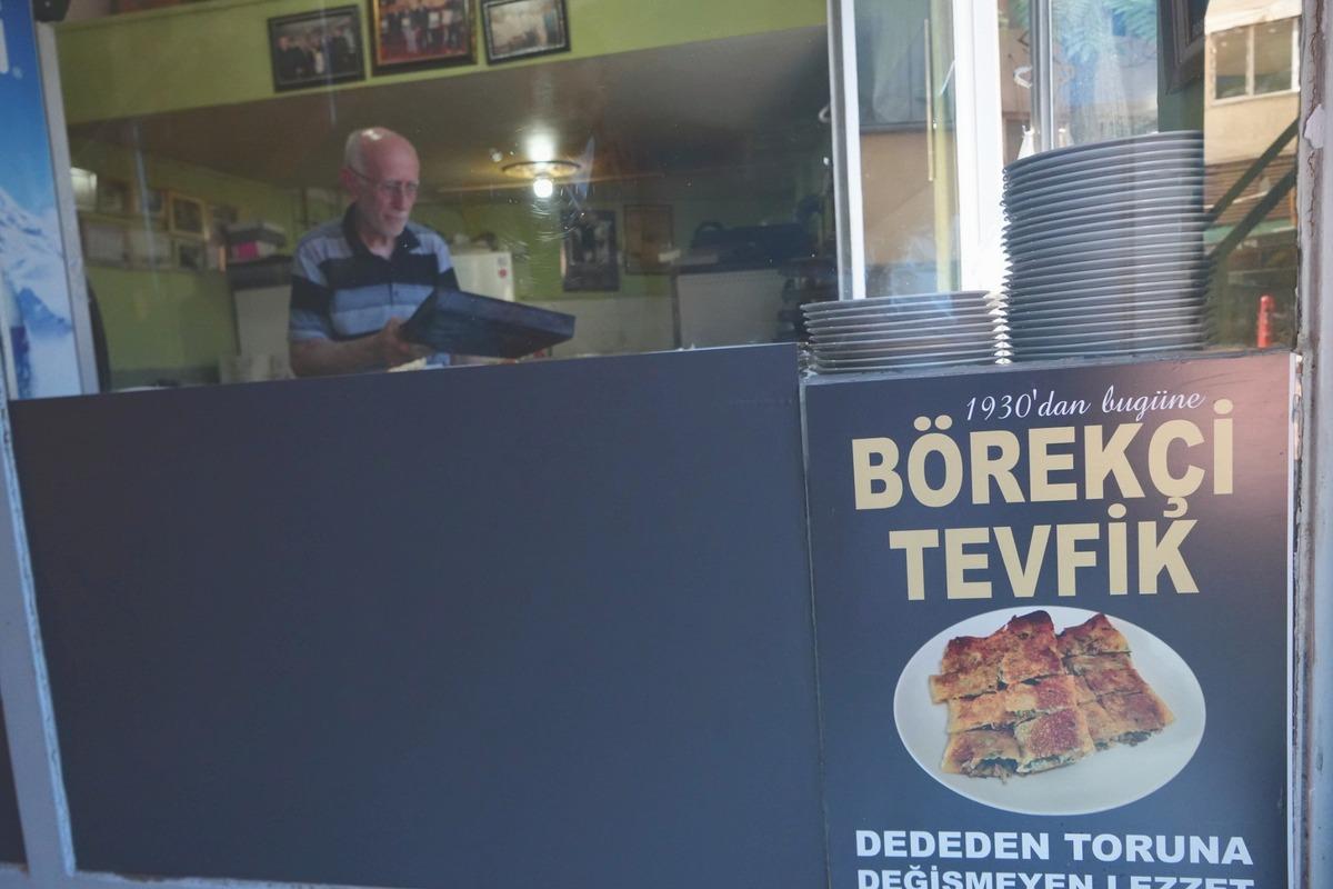 Dünyanın her yerinden müşterisi var! 69 yıllık sırrını açıkladı 7