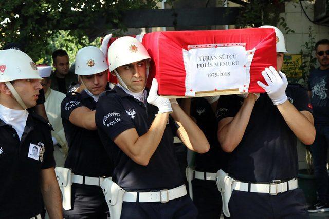 Kalp krizinden ölen polis memuru toprağa verildi