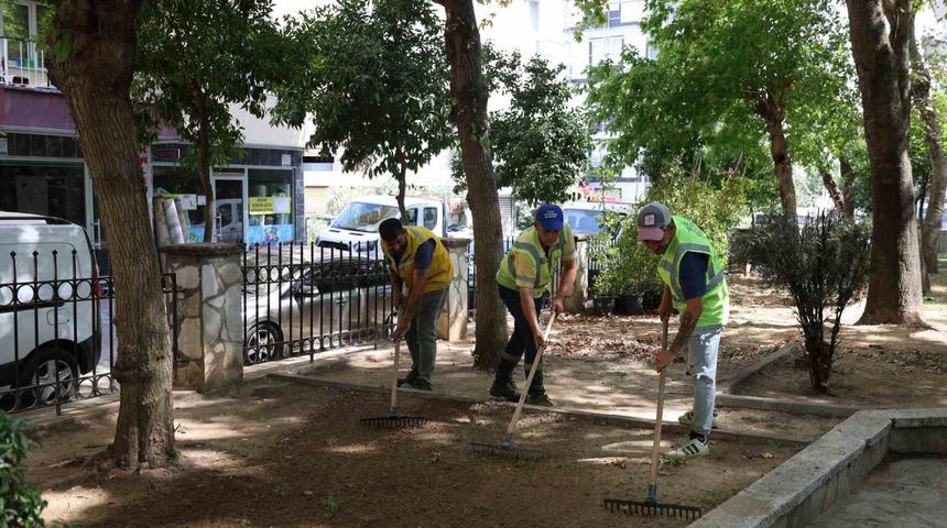 Aydın B&uuml;y&uuml;kşehir&rsquo;den Gen&ccedil;lik Parkı&rsquo;nda kapsamlı bakım &ccedil;alışması