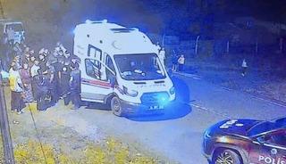 Arnavutk&ouml;y&rsquo;de cinayet gibi kaza kamerada: &Ouml;nce &ccedil;arptı, ardından &uuml;zerinden ge&ccedil;ip ka&ccedil;tı