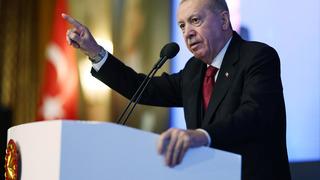 Cumhurbaşkanı Erdoğan'dan şampiyon olan Filenin Sultanları'na tebrik