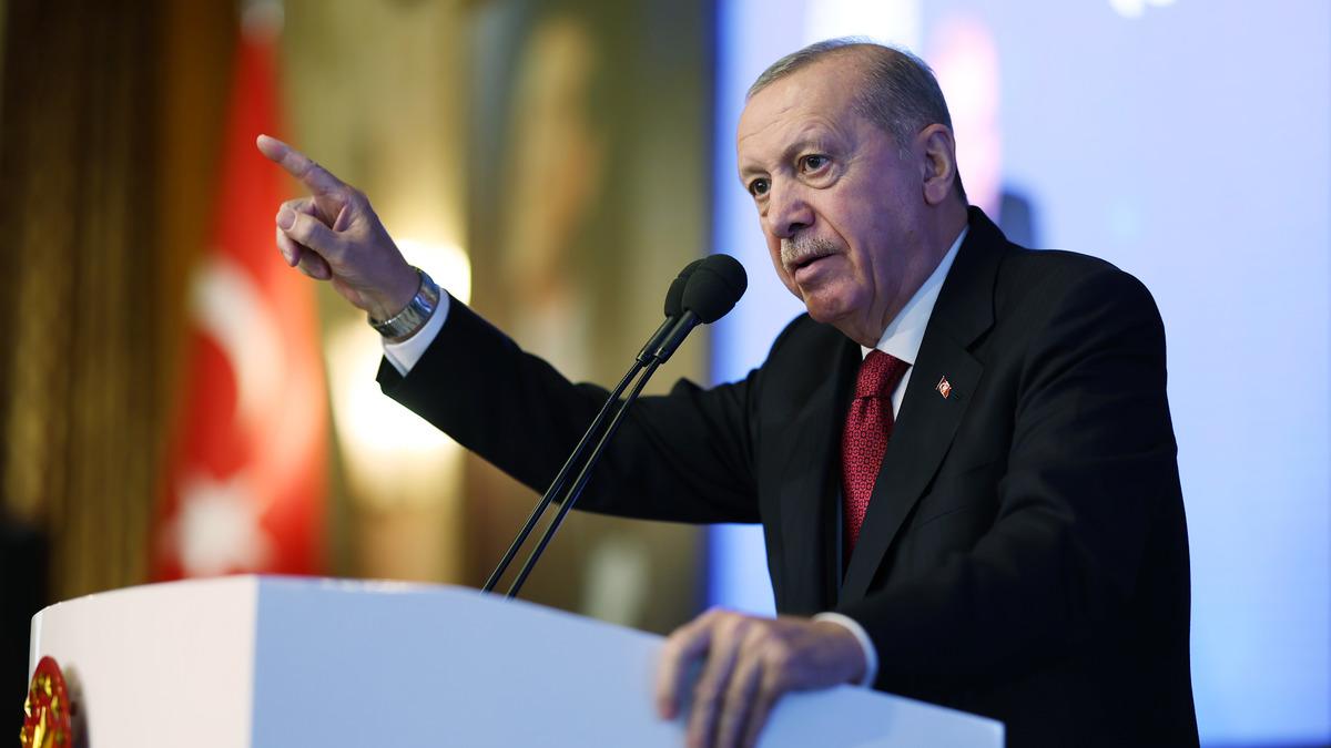 Cumhurbaşkanı Erdoğan'dan Filenin Sultanları'na tebrik