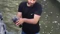 G�vercin i�in can� pahas�na suya atlad�!