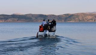Y&uuml;zmek i&ccedil;in g&ouml;le giren &ccedil;ocuk kayboldu