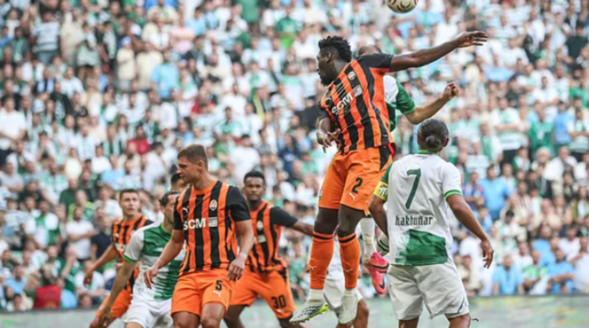 Bursaspor Arda Turan'ın ekibi Shakhtar Donetsk ile gols&uuml;z berabere kaldı