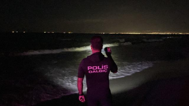 Mersin’de acı olay! Denize giren 5 kişilik aileden 4'ü boğuldu