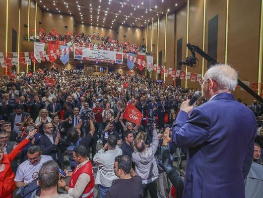 CHP t&ouml;renine &ldquo;fig&uuml;ran&rdquo; g&ouml;t&uuml;r&uuml;ld&uuml;ğ&uuml; iddiasına cast ajansından a&ccedil;ıklama