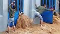 Sa�anak kabusa d�nd�! K�y yemekhanesini su bast�