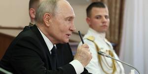 D&uuml;nyaya duyurdu! Putin'den tedirgin eden emir