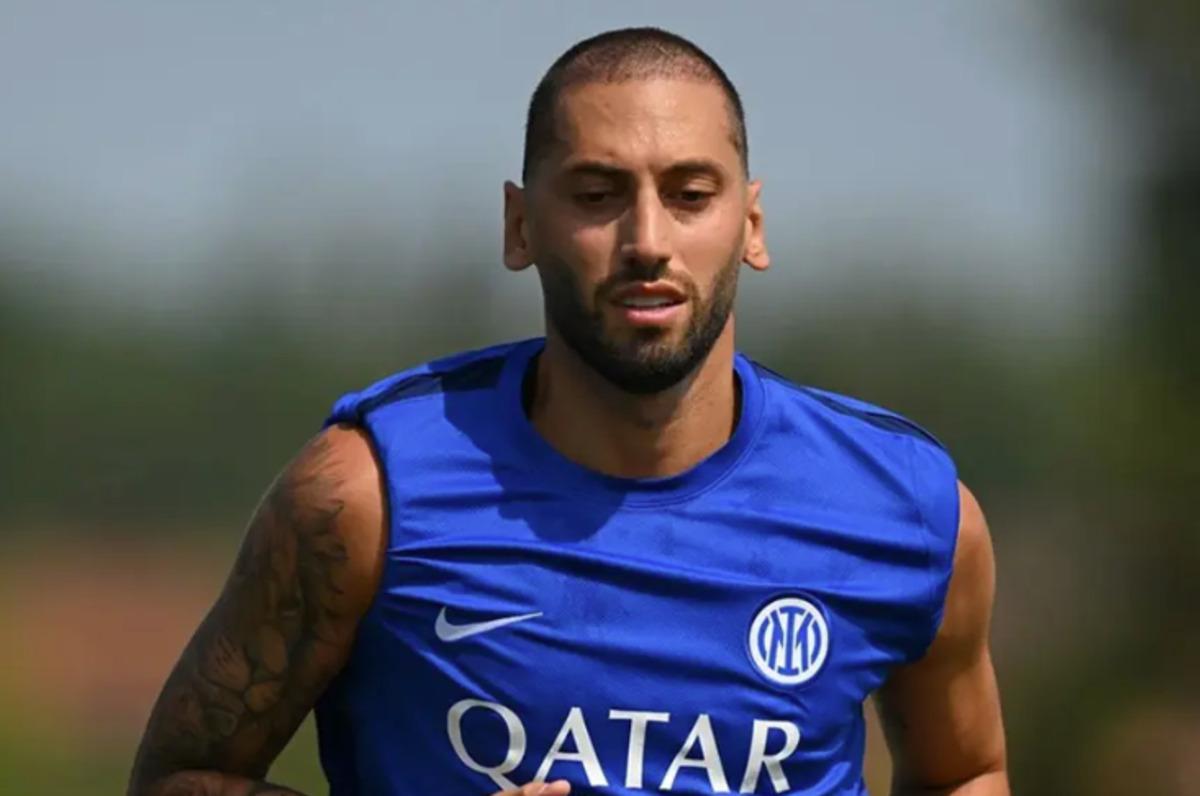 Hakan Çalhanoğlu nu görenler tanıyamadı! Tarzını değiştirdi 1