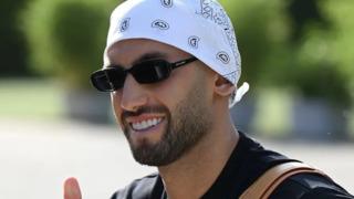 Hakan Çalhanoğlu'nu görenler tanıyamadı! Tarzını değiştirdi
