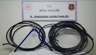 Bolu&rsquo;da kablo hırsızlığı ş&uuml;phelisi &ccedil;aldığı kablolarla yakalandı
