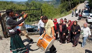 Türkiye'de eşi benzeri az kalan asırlık düğün geleneği
