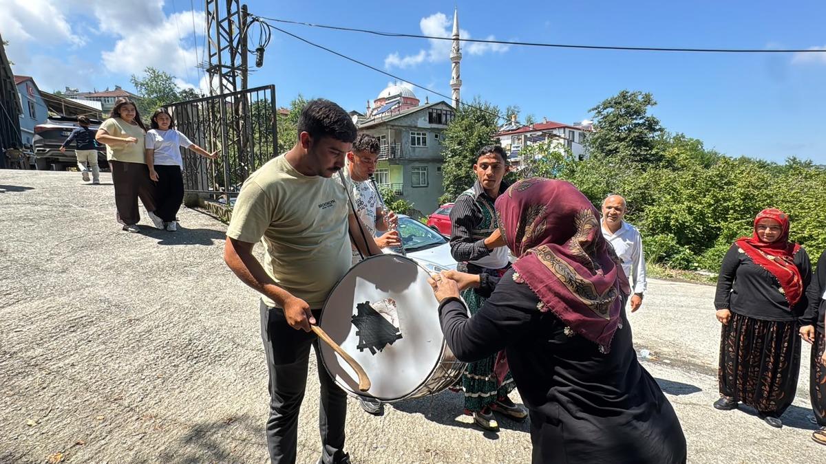 Türkiye de eşi benzeri az kalan asırlık düğün geleneği 3