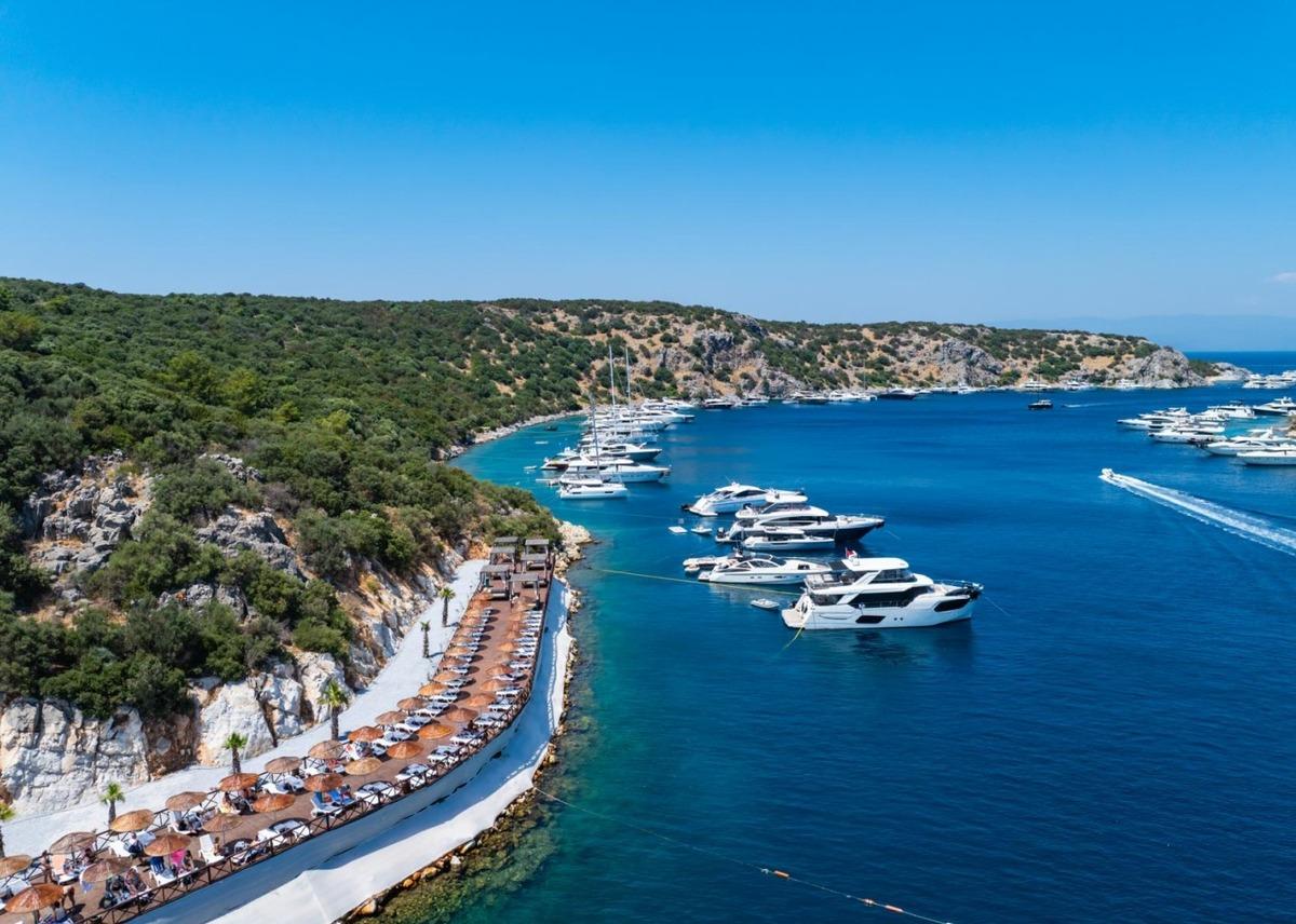 Deniz ücretsiz, lahmacun 250 TL! Ucuz tatil formülü: Dolup taştı 3
