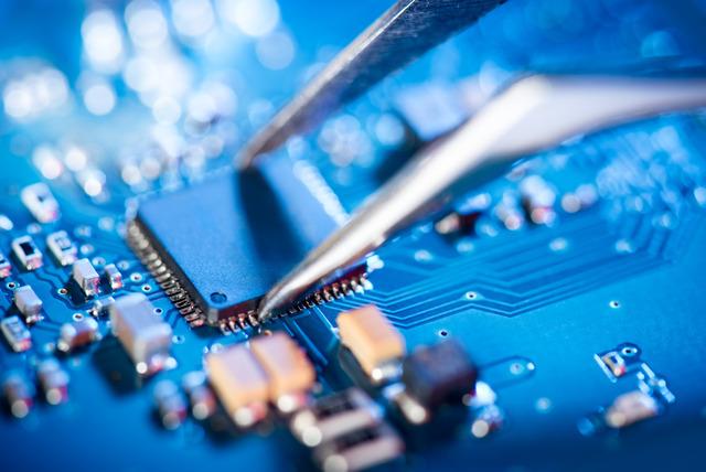Telefonlara zam yolda mı? Qualcomm çip fiyatlarını artıracak!