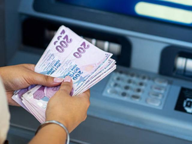Milyonlarca emekli merakla bekliyor! Zam netleşiyor: 4 farklı senaryo