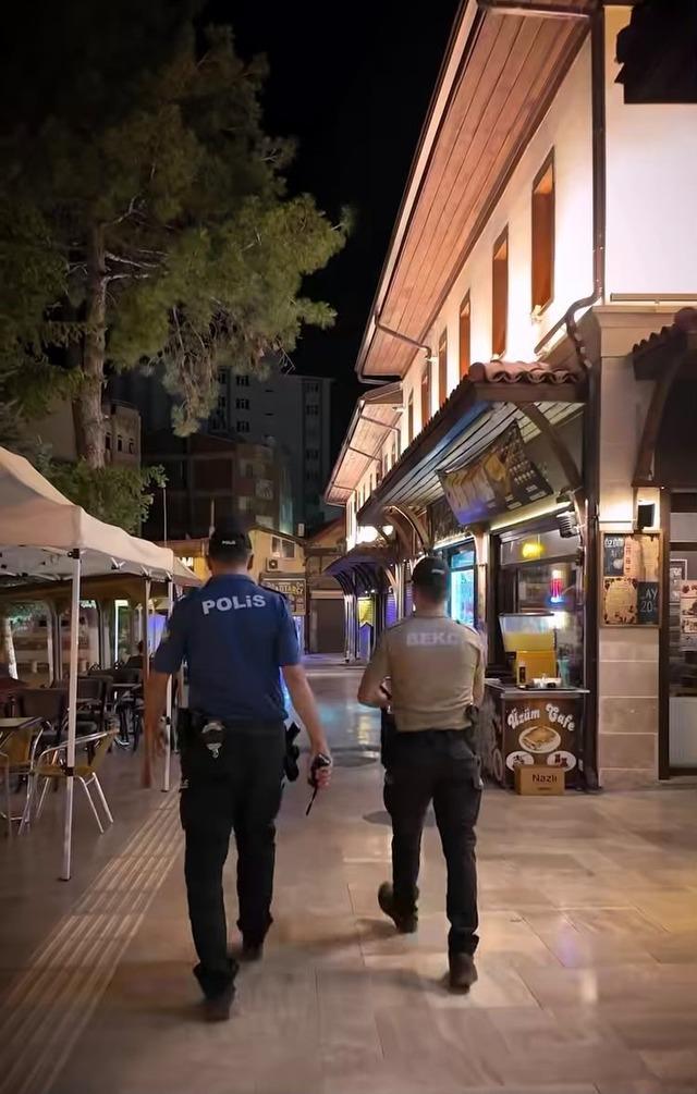 Isparta&rsquo;da 35 aranan şahıs yakalandı 1