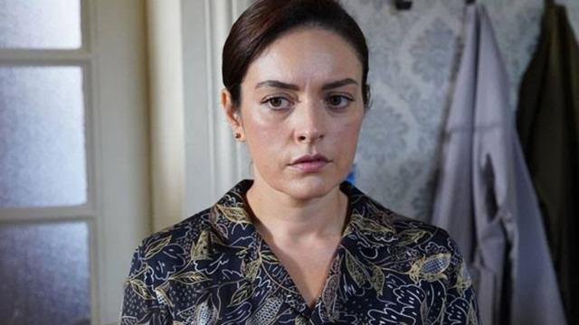 Ezgi Mola oyunculuğa ara verdi, yeni işini böyle duyurdu
