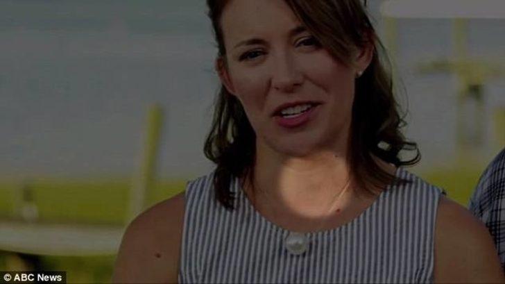 Doktor televizyondaki kadını görünce hemen telefona sarıldı! G3