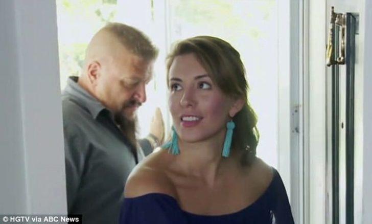 Doktor televizyondaki kadını görünce hemen telefona sarıldı! G4