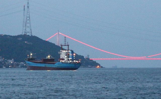 İstanbul Boğazı'nda arızalı gemi alarmı