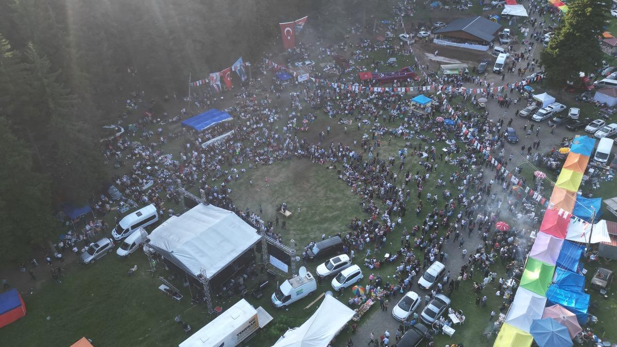 2 bin rakımlı Sahara Yaylası nda festival: Dev horon halkası dikkat &ccedil;ekti 2