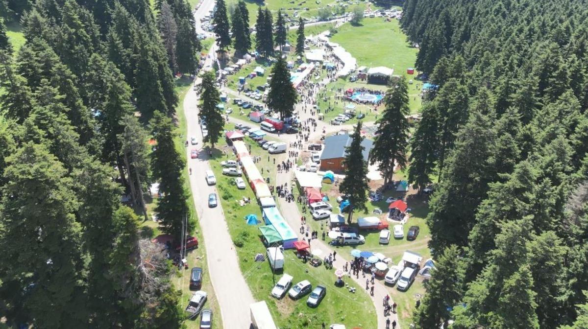 2 bin rakımlı Sahara Yaylası nda festival: Dev horon halkası dikkat &ccedil;ekti 5