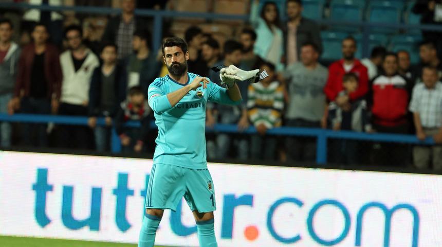 Damien Comolli Volkan Demirel yola devam edilmesini istedi!