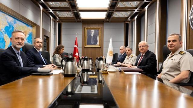 Bakan Fidan, Milli Savunma Bakanı Güler ile görüştü