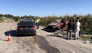 Osmaniye'de otomobiller &ccedil;arpıştı: 5 yaralı