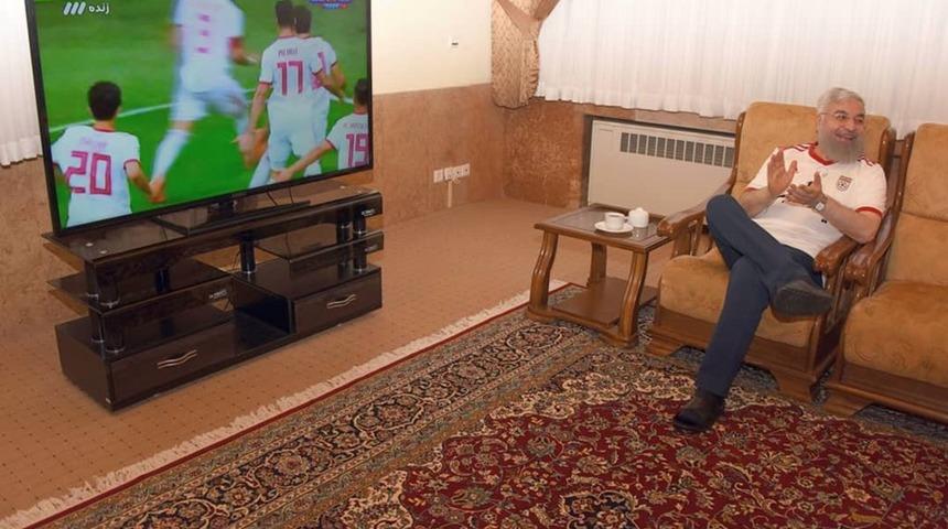 Hasan Ruhani İran'ın Dünya Kupası maçını evinde izledi!