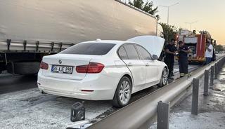 Sanayiden 10 dakika &ouml;nce aldığı otomobili yandı