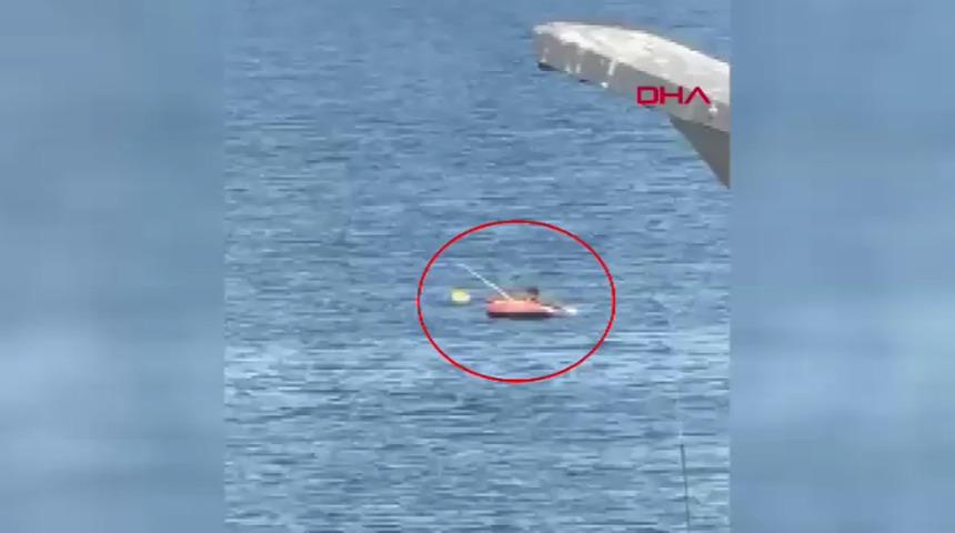 Yer: Bursa! Botla denizde s&uuml;r&uuml;klendi