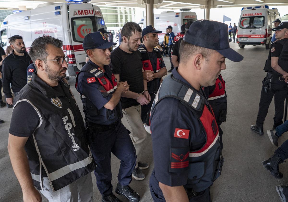 Eski Tunceli Valisi Tuncay Sonel 4 farklı su&ccedil;tan tutuklandı 2